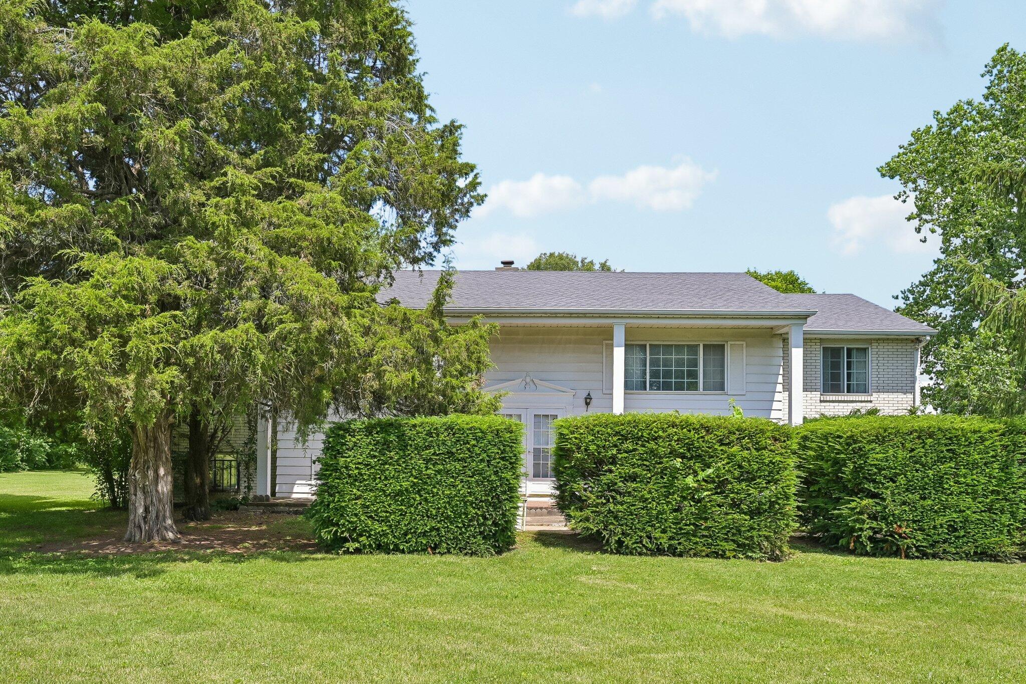9462 Alkire Road Grove City, OH 43123 - Photo 2 of 82