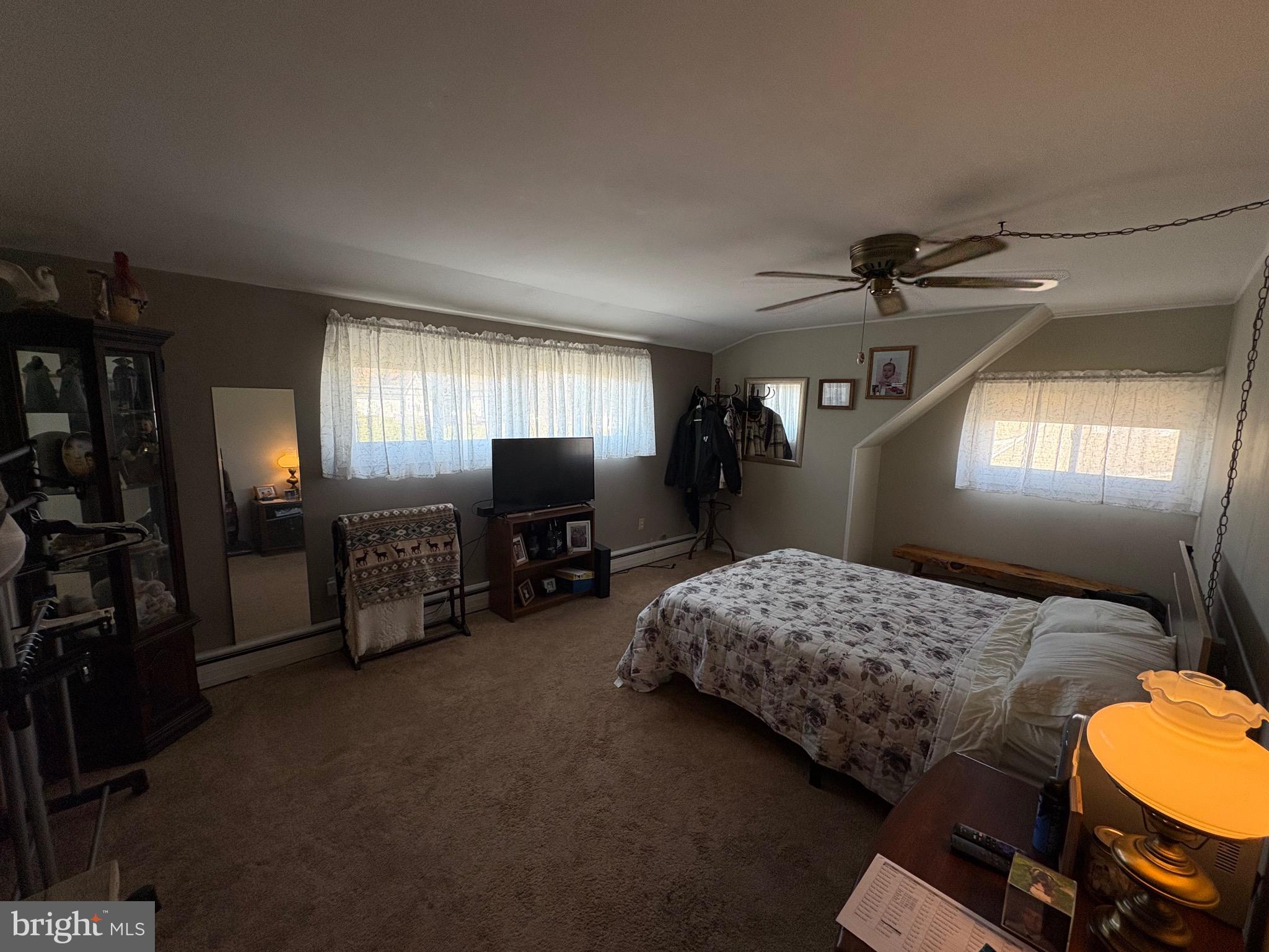 11 Dolphin Road Levittown, PA 19056 - Photo 20 of 26 Gallery Image 20