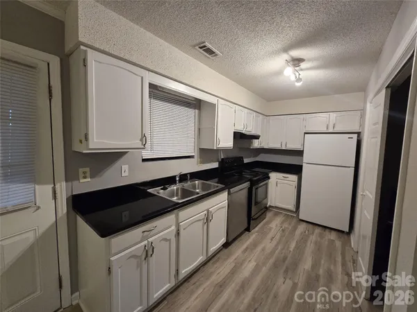 $620,000 | 5729 Brickstone Drive, Charlotte, NC 28227