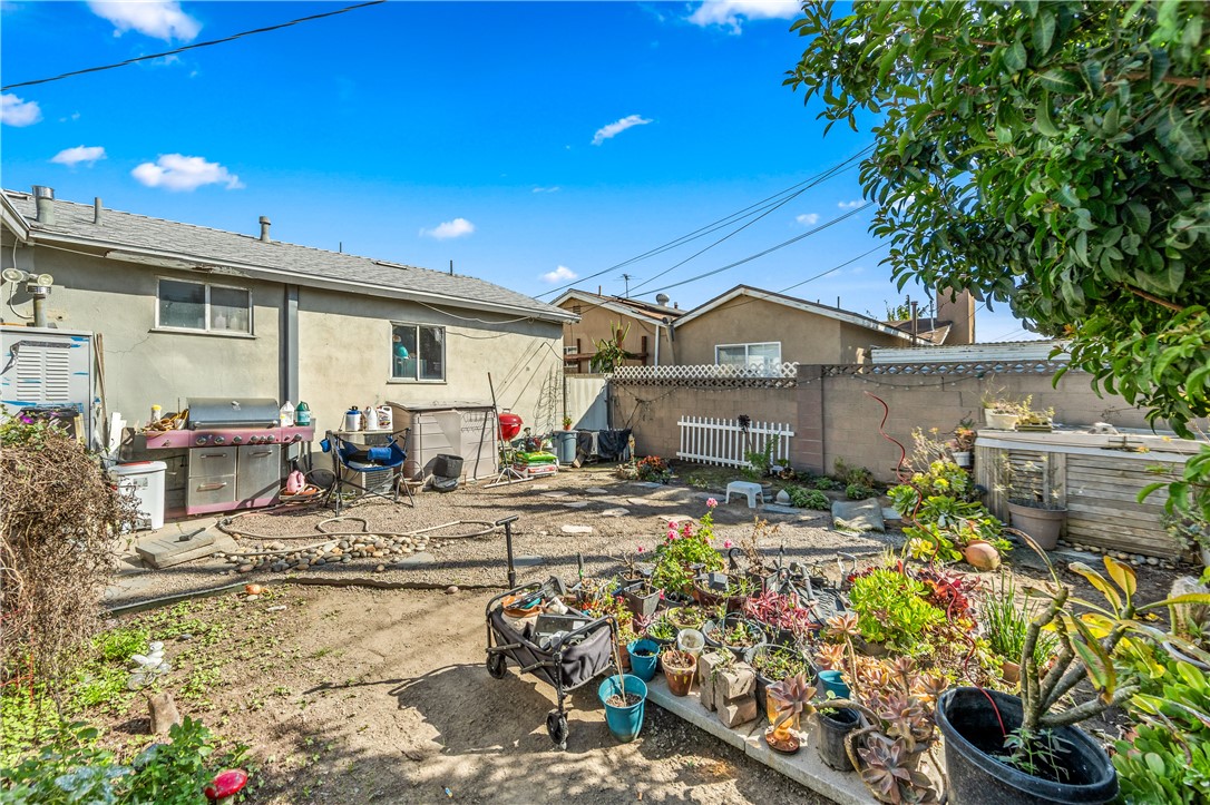 10271 Garrett Road Stanton, CA 90680 - Photo 32 of 35
