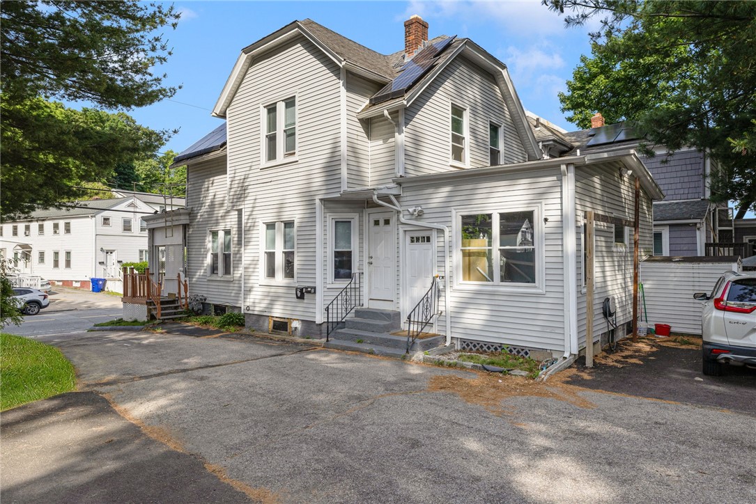 243 Killingly Street Providence, RI 02909 - Photo 5 of 46