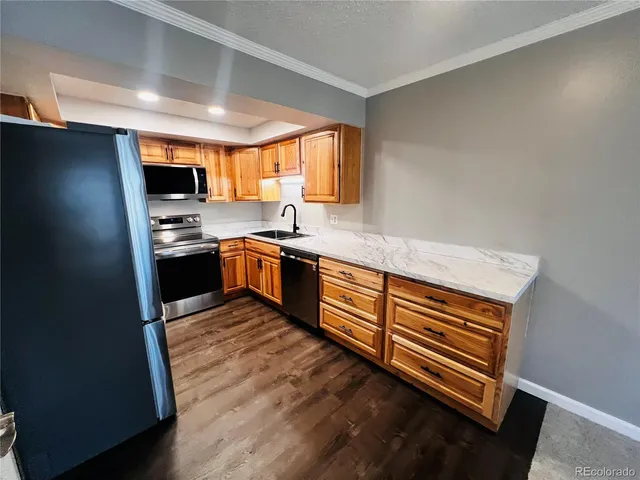 $1,850 | 13992 East Marina Drive, Unit 308, Aurora, CO 80014