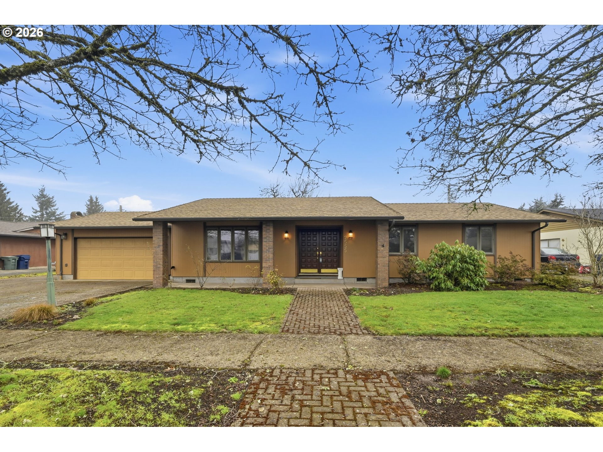 2555 15th Street Springfield, OR 97477 - Photo 1 of 43