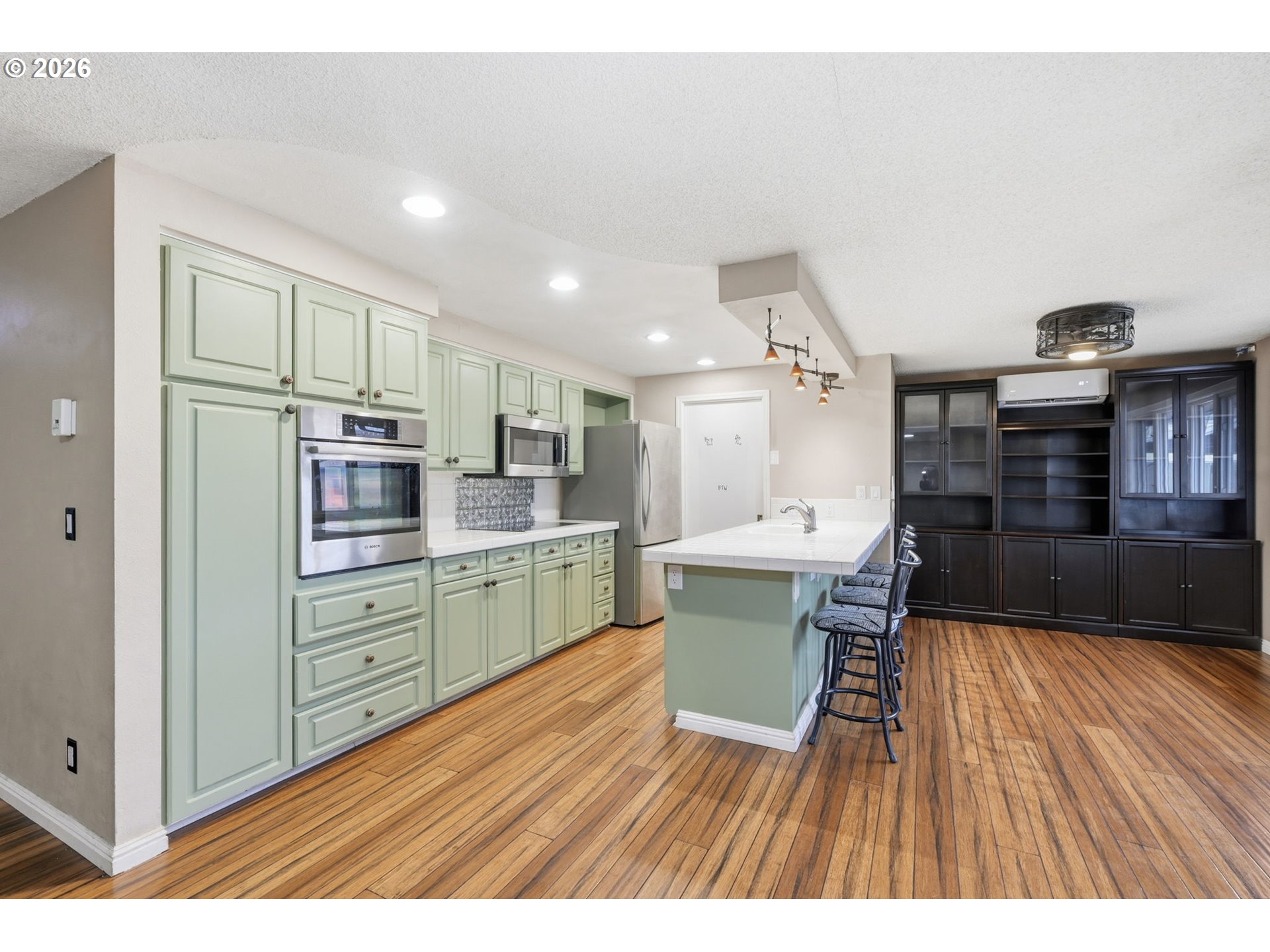 2555 15th Street Springfield, OR 97477 - Photo 13 of 43