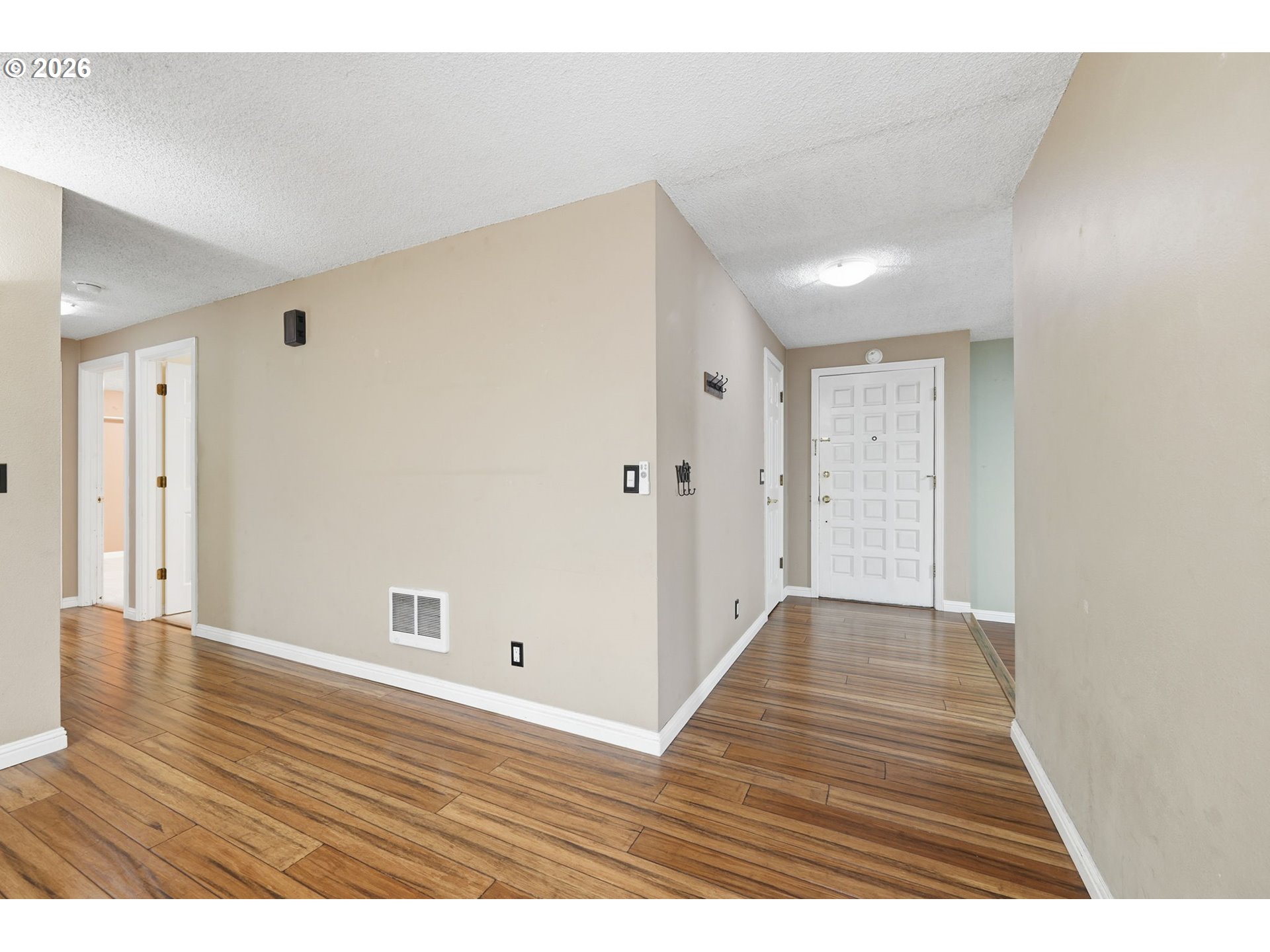 2555 15th Street Springfield, OR 97477 - Photo 3 of 43