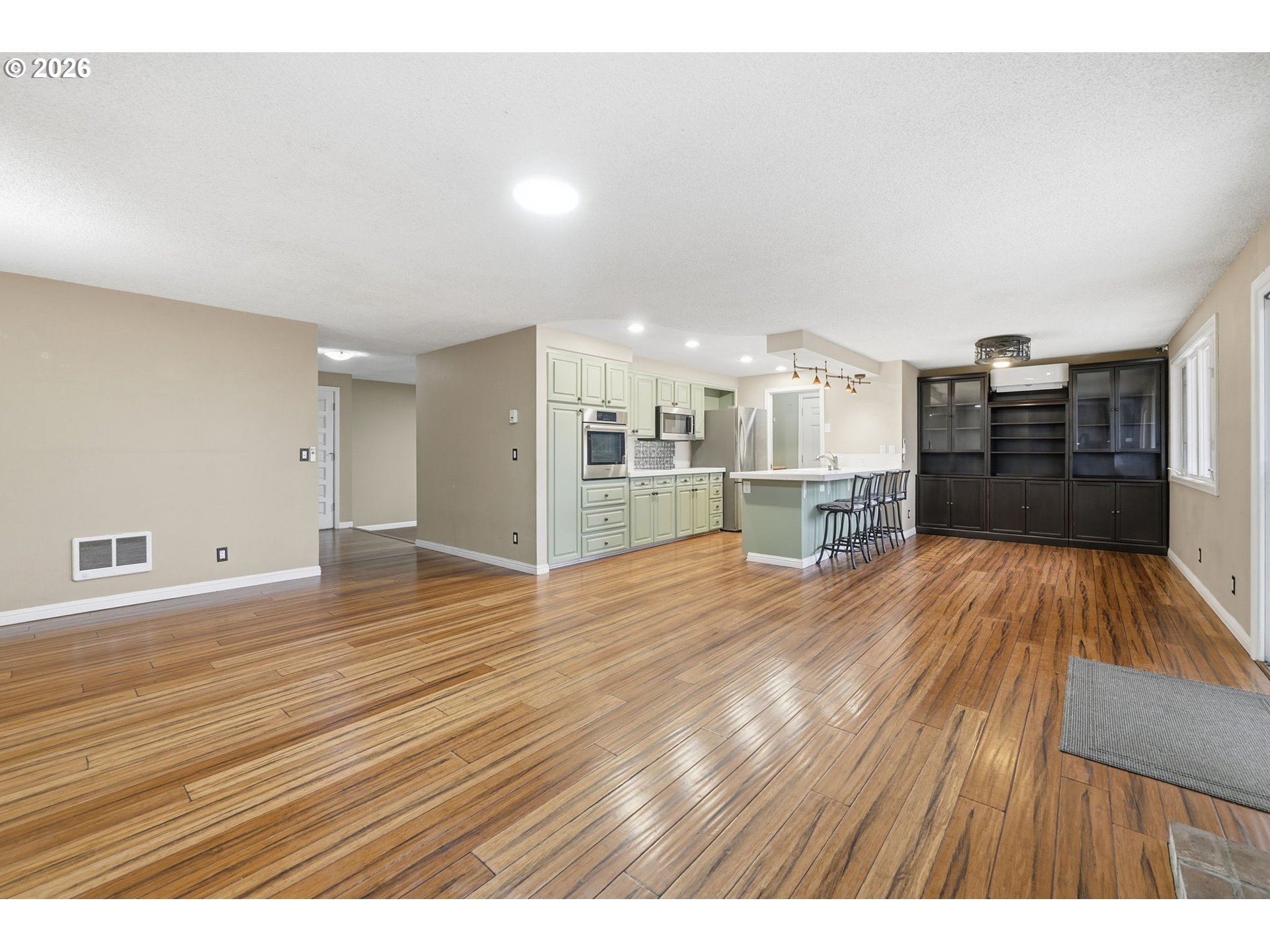 2555 15th Street Springfield, OR 97477 - Photo 9 of 43