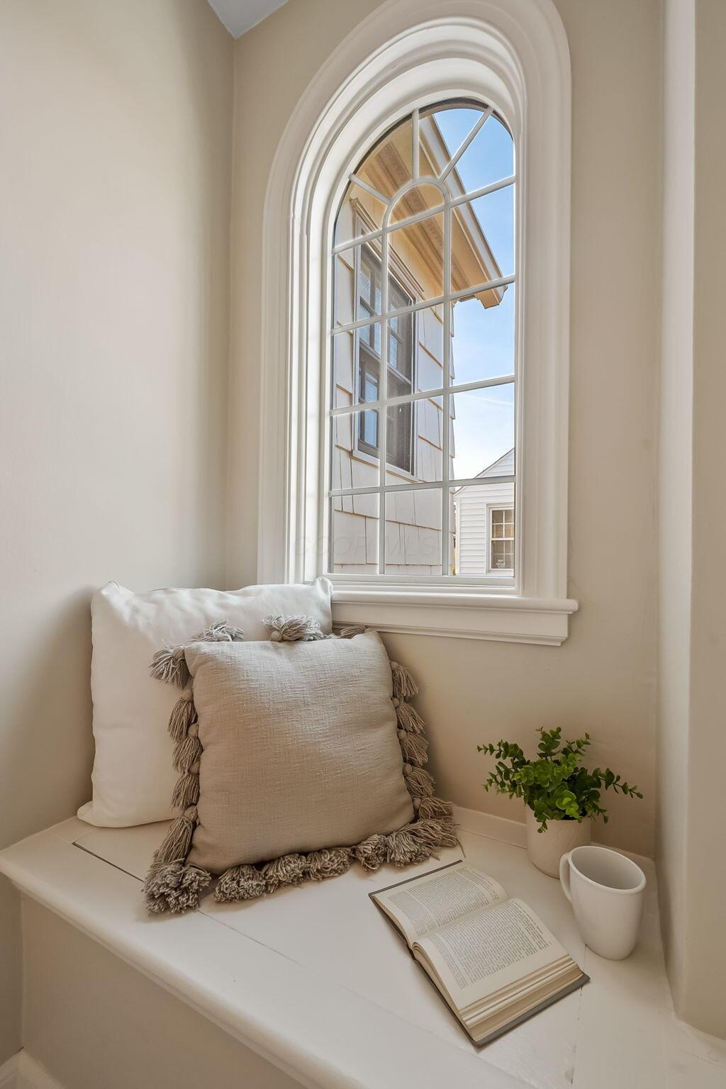 2063 Westover Road Columbus, OH 43221 - Photo 9 of 56 Arched Windows along Stairway
