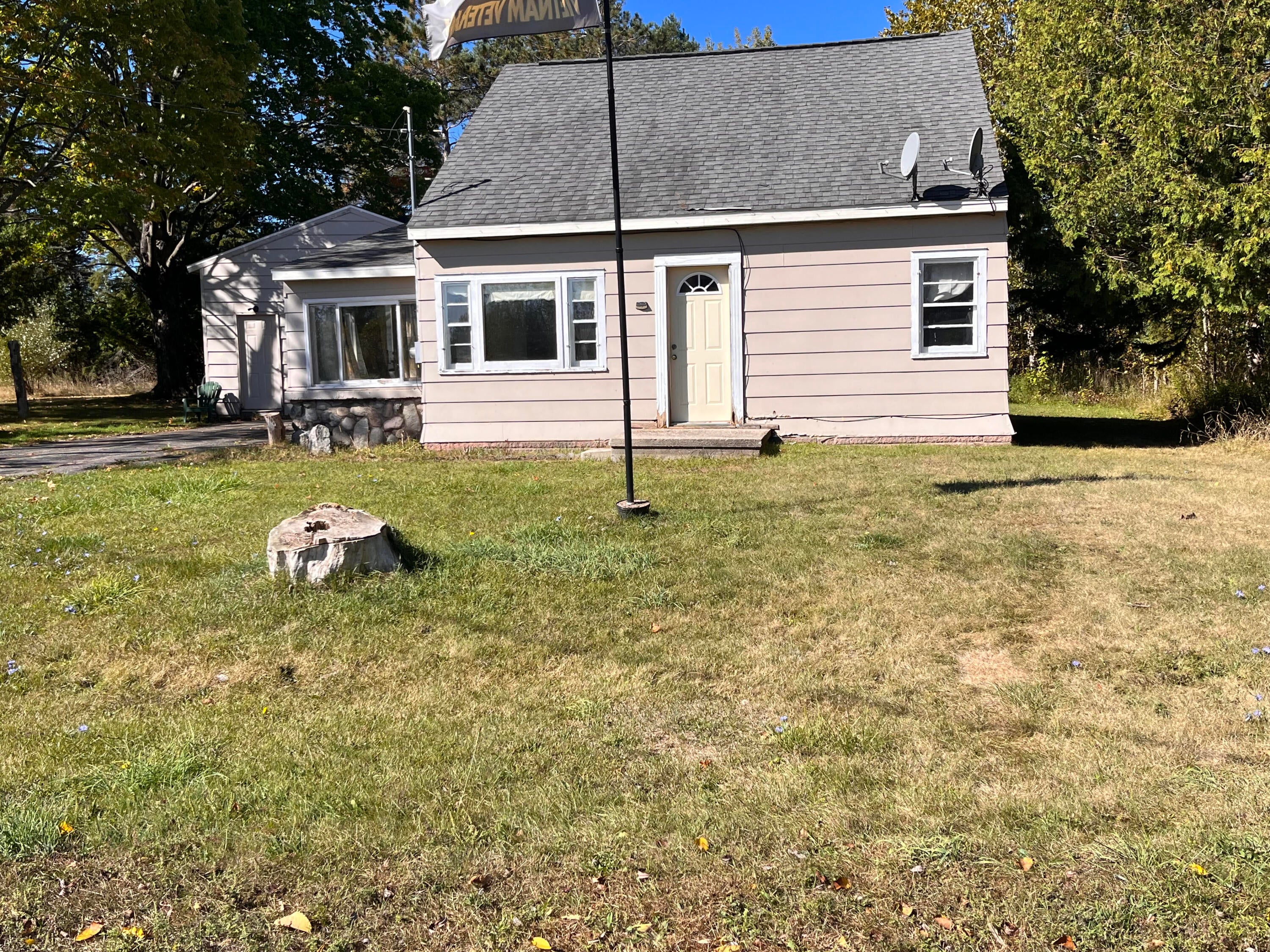 203 Sutherland Street Cheboygan, MI 49721 - Photo 24 of 25 Gallery Image 24