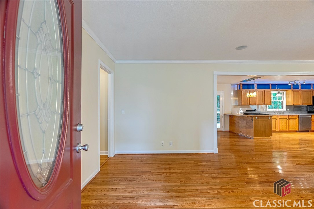 218 Cavalier Road Athens, GA 30606 - Photo 3 of 40