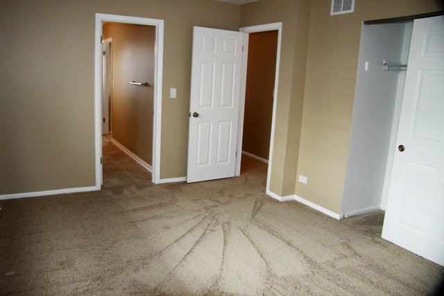 1346 Inverness Drive Elgin, IL 60120 - Photo 11 of 21