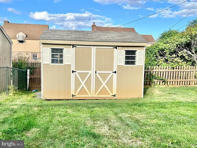 $2,150 | 503 Dorchester Avenue, Reading, PA 19609