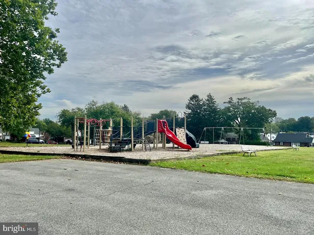 $2,150 | 503 Dorchester Avenue, Reading, PA 19609