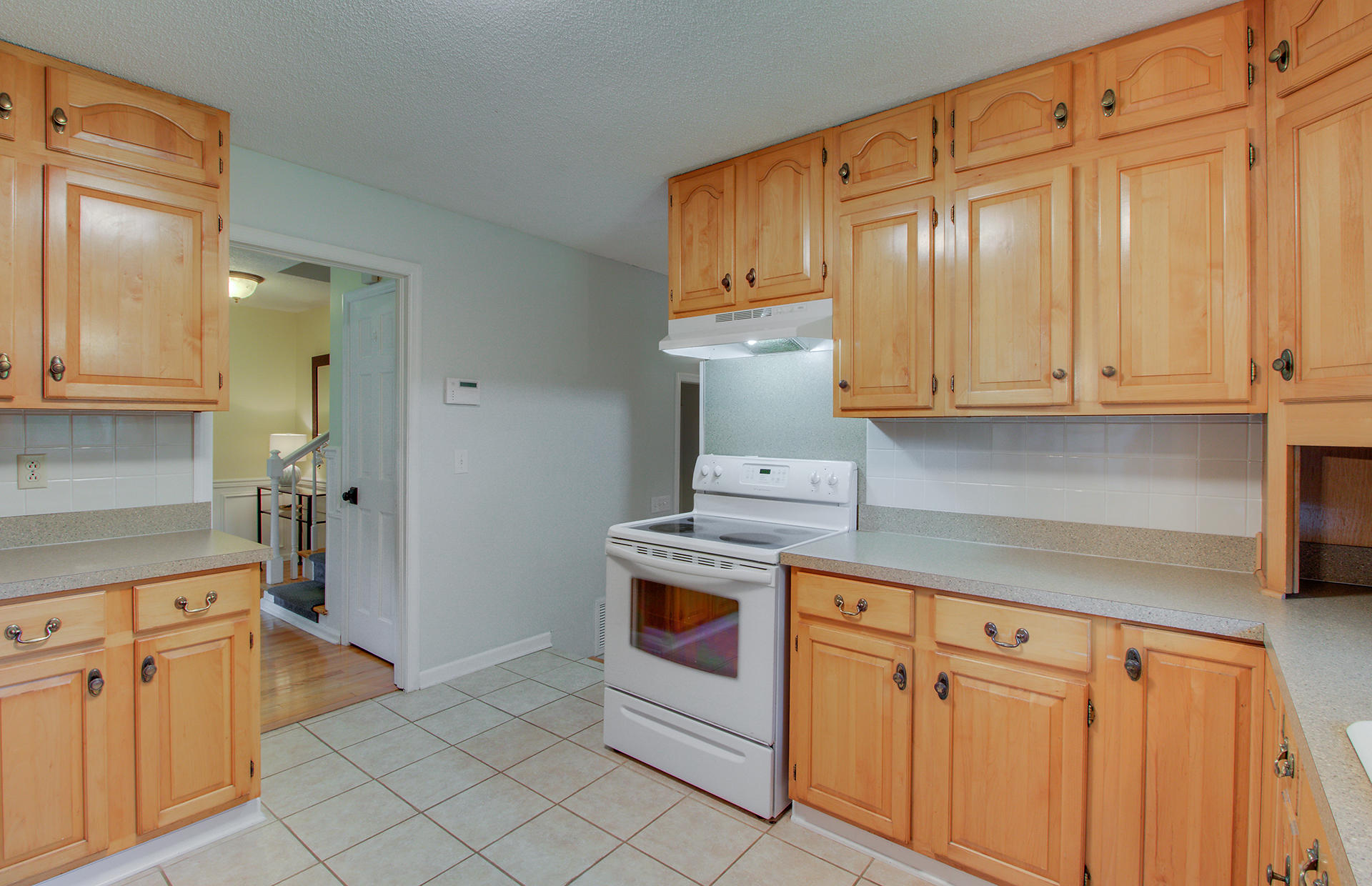 824 Waterloo Street Charleston, SC 29412 - Photo 14 of 46 15