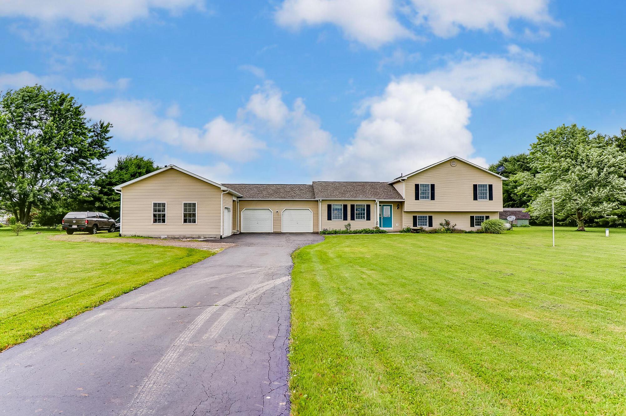 1434 Bickel Church Road Northeast Baltimore, OH 43105 - Photo 2 of 57 Front View - 1434 Bickel Church Road NE, Baltimore, OH 43105