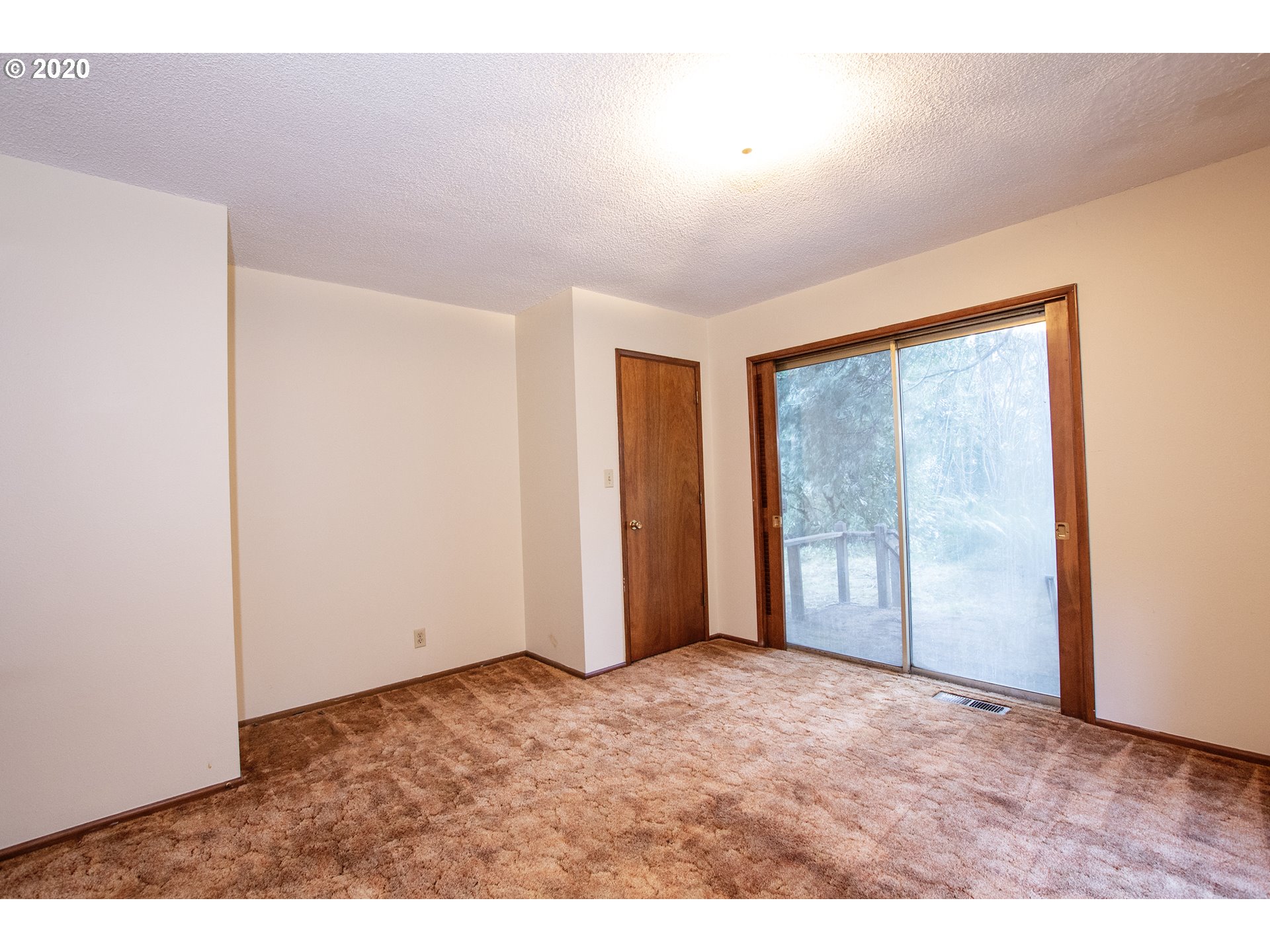 49595 McKenzie Highway Vida, OR 97488 - Photo 14 of 30