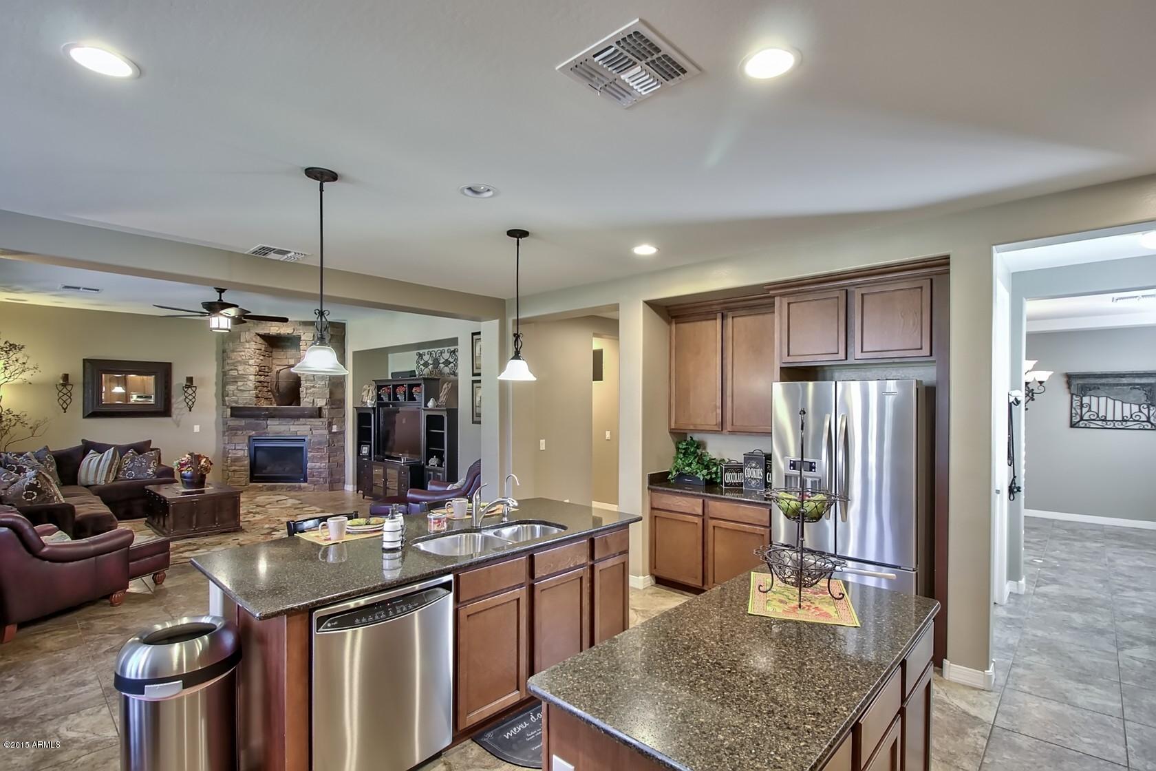 3728 East Morrison Ranch Parkway Gilbert, AZ 85296 - Photo 16 of 59 28 Kitchen