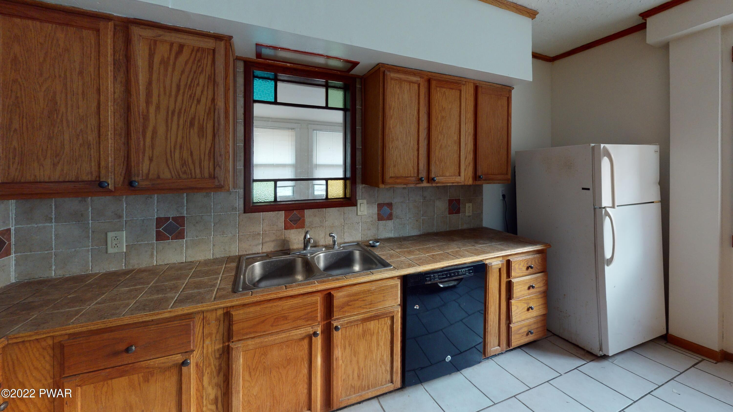 105 Old Bridge Road Milford, PA 18337 - Photo 12 of 40