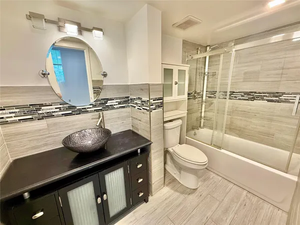 $1,800 | 8301 Sands Point Boulevard, Unit S202, Tamarac, FL 33321
