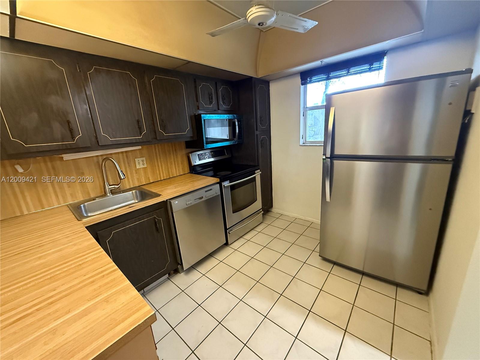 8301 Sands Point Boulevard, Unit S202 Tamarac, FL 33321 - Photo 11 of 17