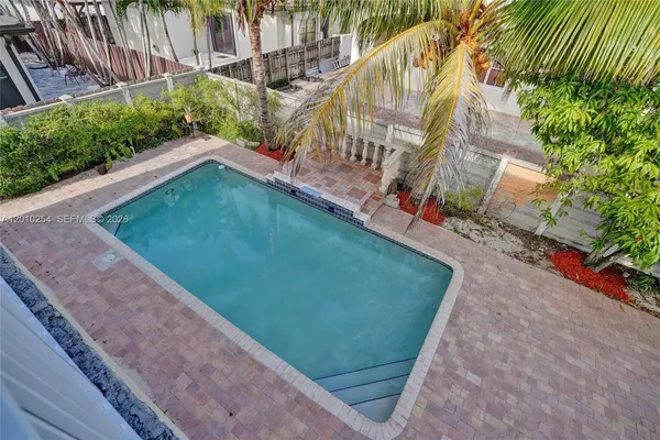$939,000 | 17951 Northwest 91st Court, Hialeah, FL 33018