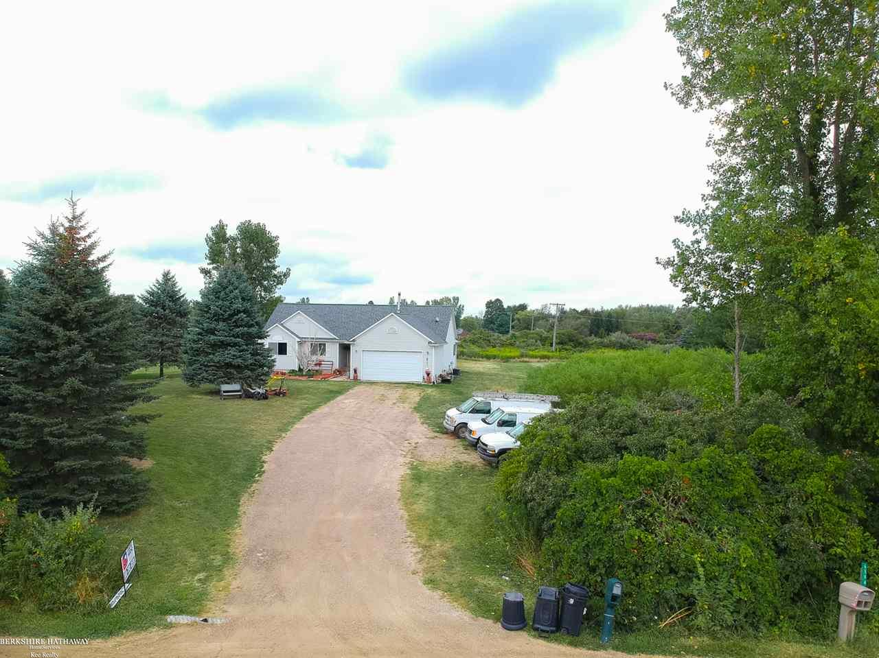6533 Lyons Road Imlay City, MI 48444 - Photo 64 of 75 50008024-63.JPG