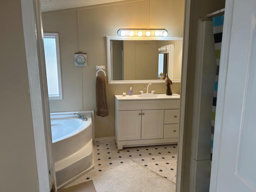 265 Opal Road Young Harris, GA 30582 - Photo 8 of 22 Gallery Image 8