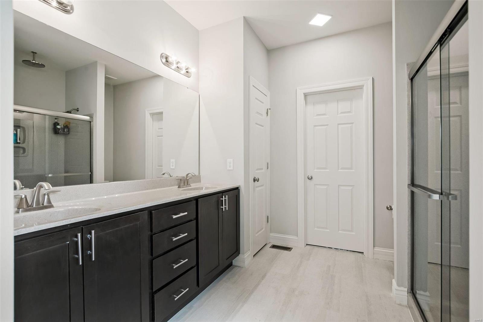 1206 John Ryan Lane Ballwin, MO 63021 - Photo 17 of 43