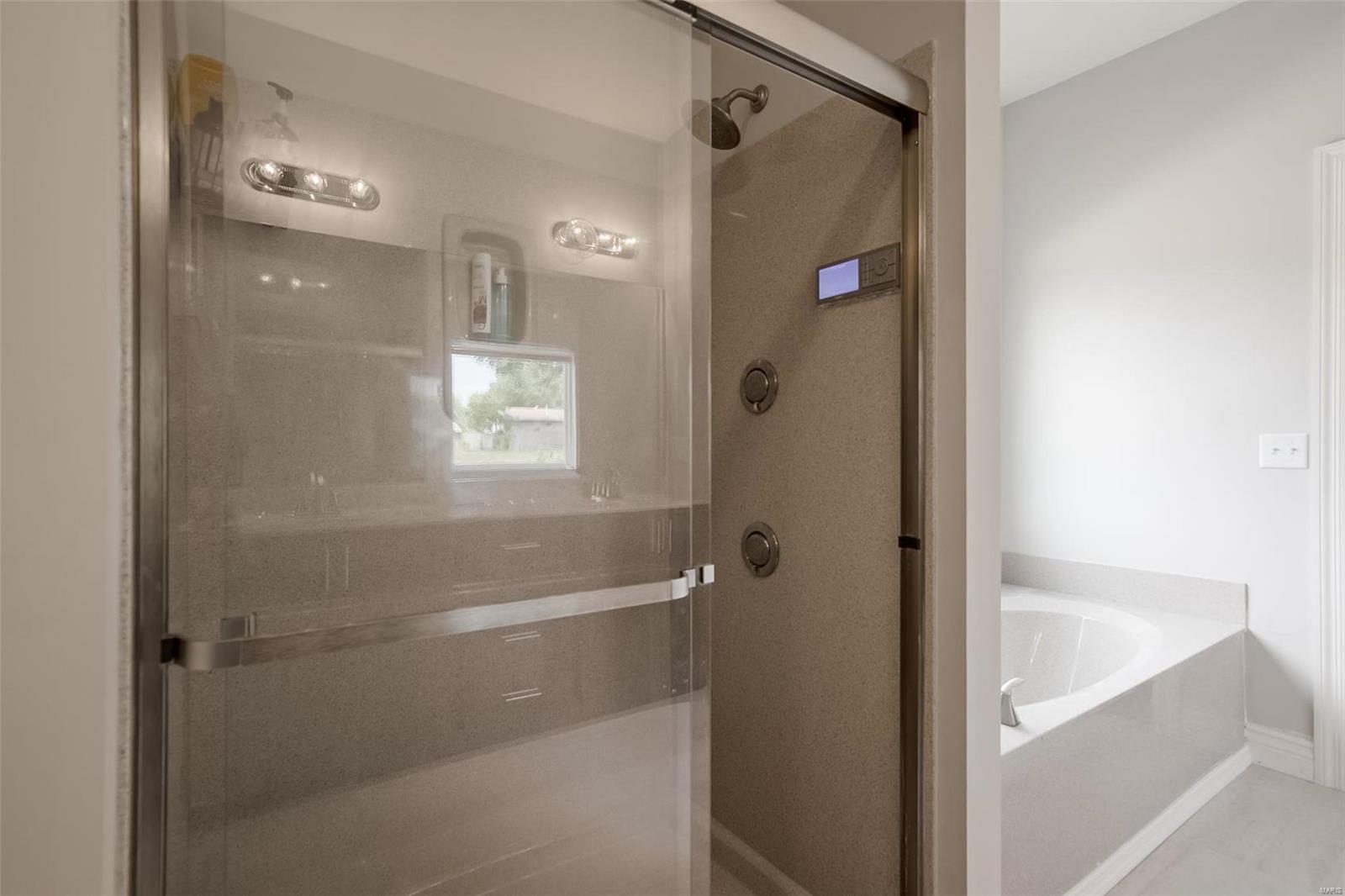 1206 John Ryan Lane Ballwin, MO 63021 - Photo 18 of 43