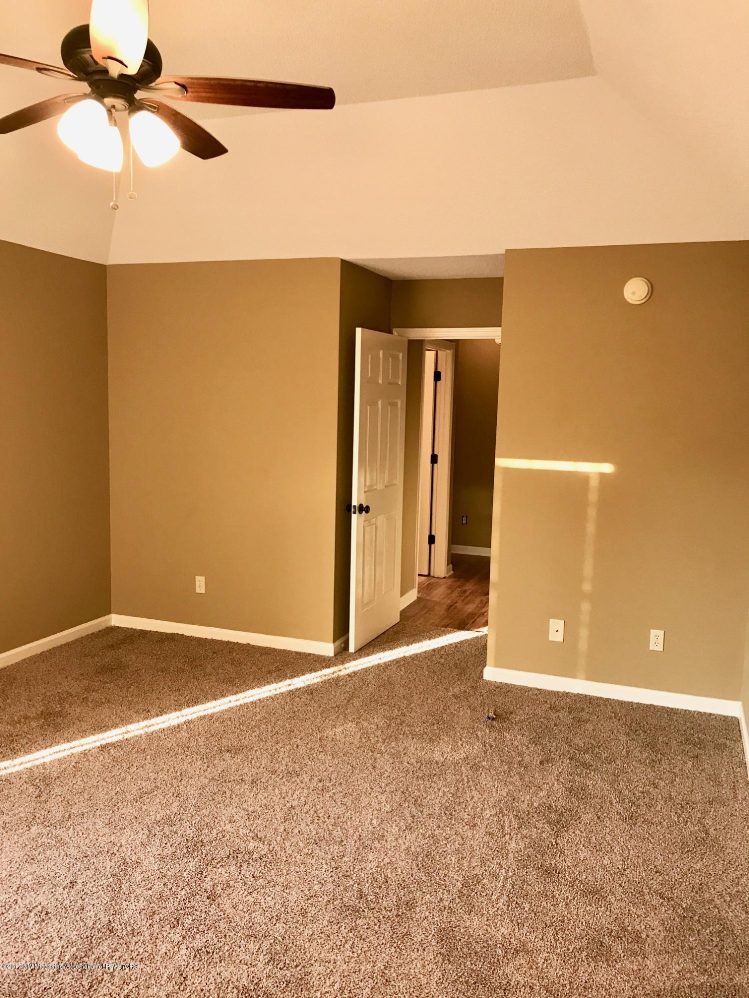 7654 Meadow Ridge Lane Olive Branch, MS 38654 - Photo 11 of 20 Master