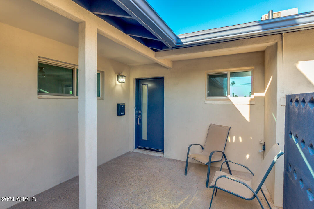 554 West 19th Street Tempe, AZ 85281 - Photo 5 of 48 05-19th