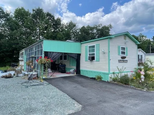 $86,500 | 141 Lancaster Road, Unit TRLR 9, Gorham, NH 03581