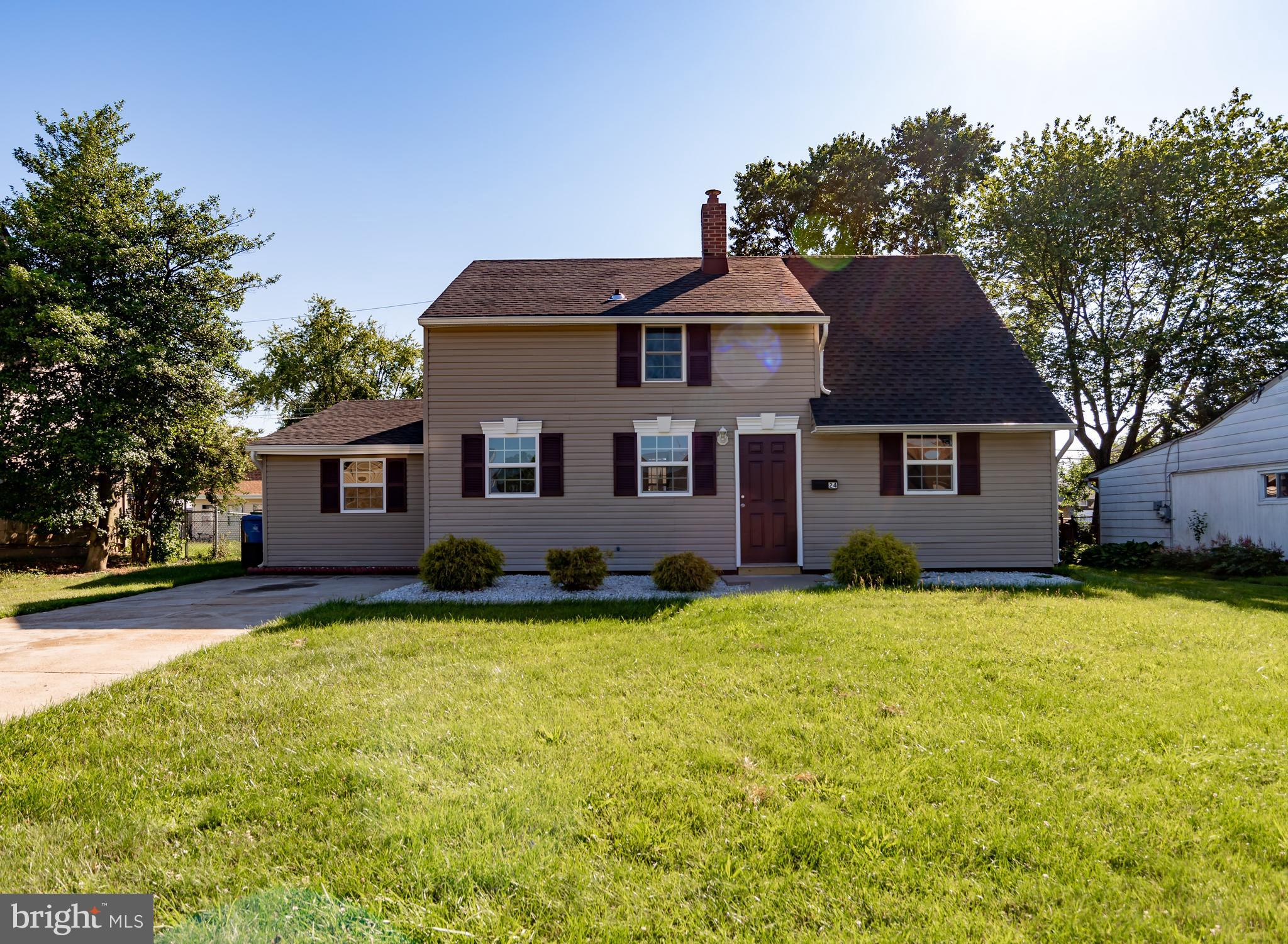 24 Greenbriar Road Levittown, PA 19057 - Photo 1 of 42