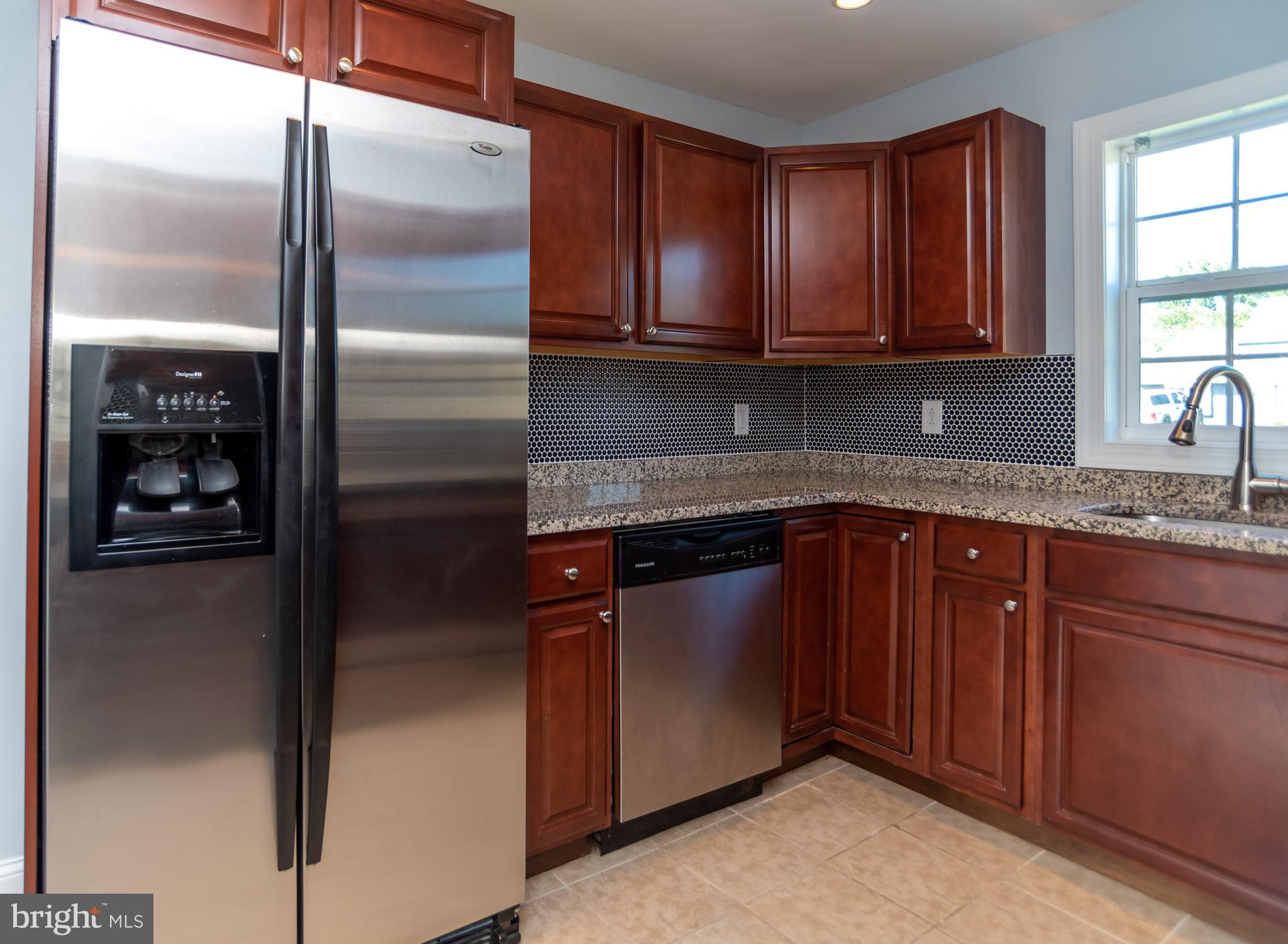 24 Greenbriar Road Levittown, PA 19057 - Photo 11 of 42