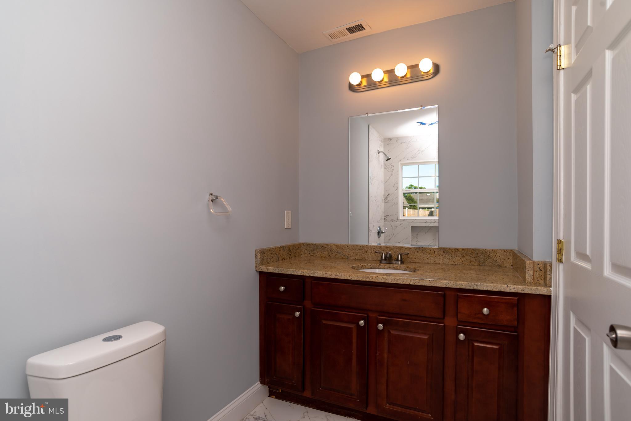 24 Greenbriar Road Levittown, PA 19057 - Photo 16 of 42