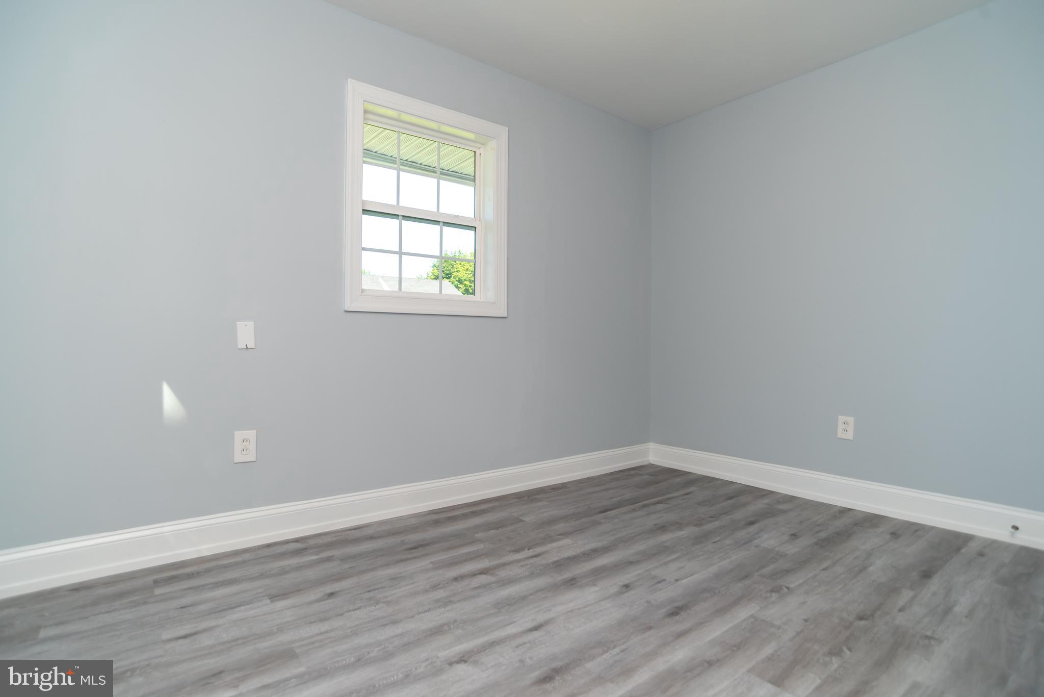 24 Greenbriar Road Levittown, PA 19057 - Photo 21 of 42