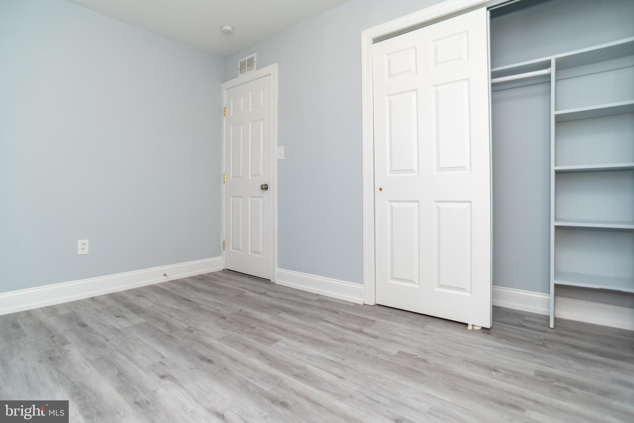 24 Greenbriar Road Levittown, PA 19057 - Photo 22 of 42