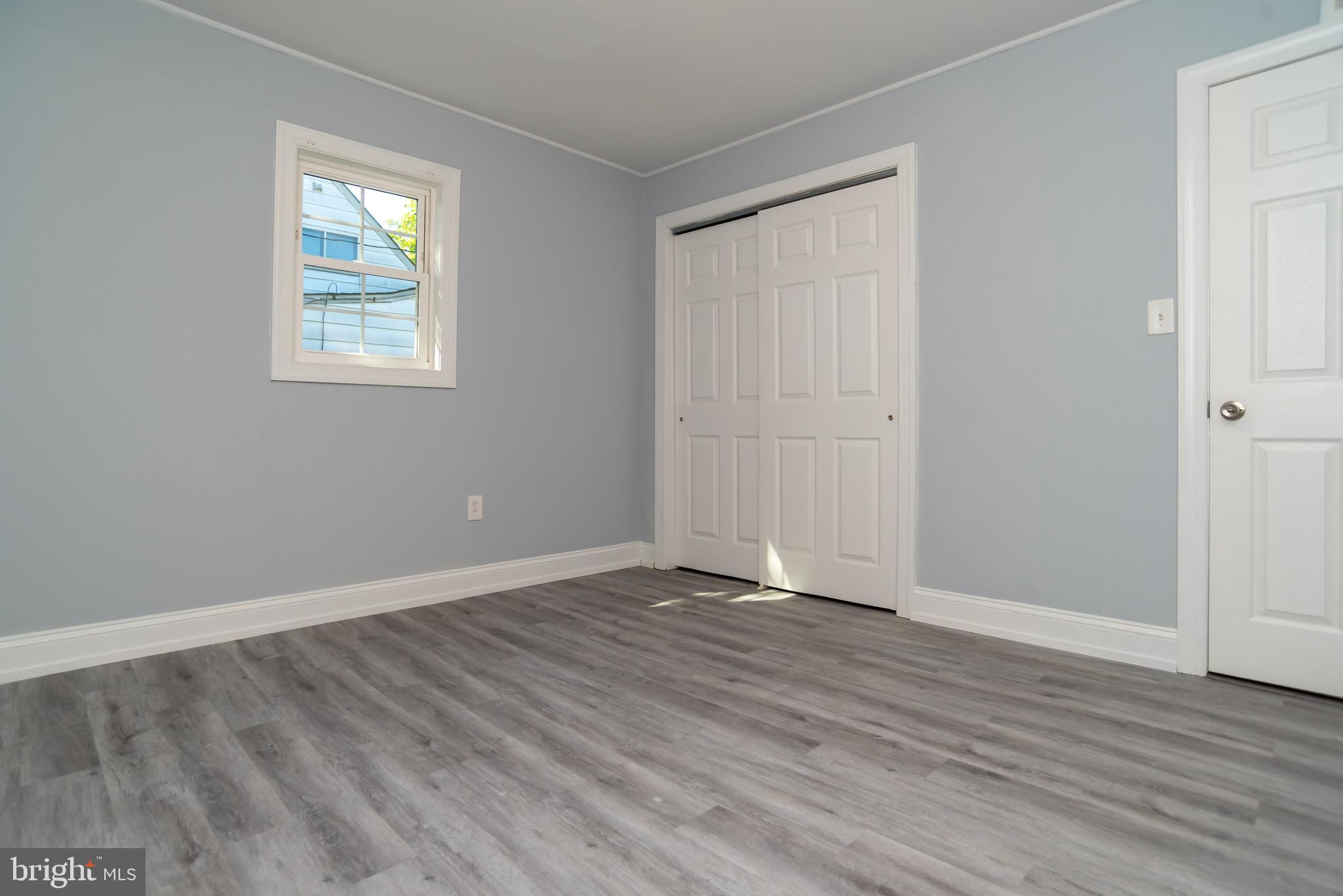 24 Greenbriar Road Levittown, PA 19057 - Photo 27 of 42