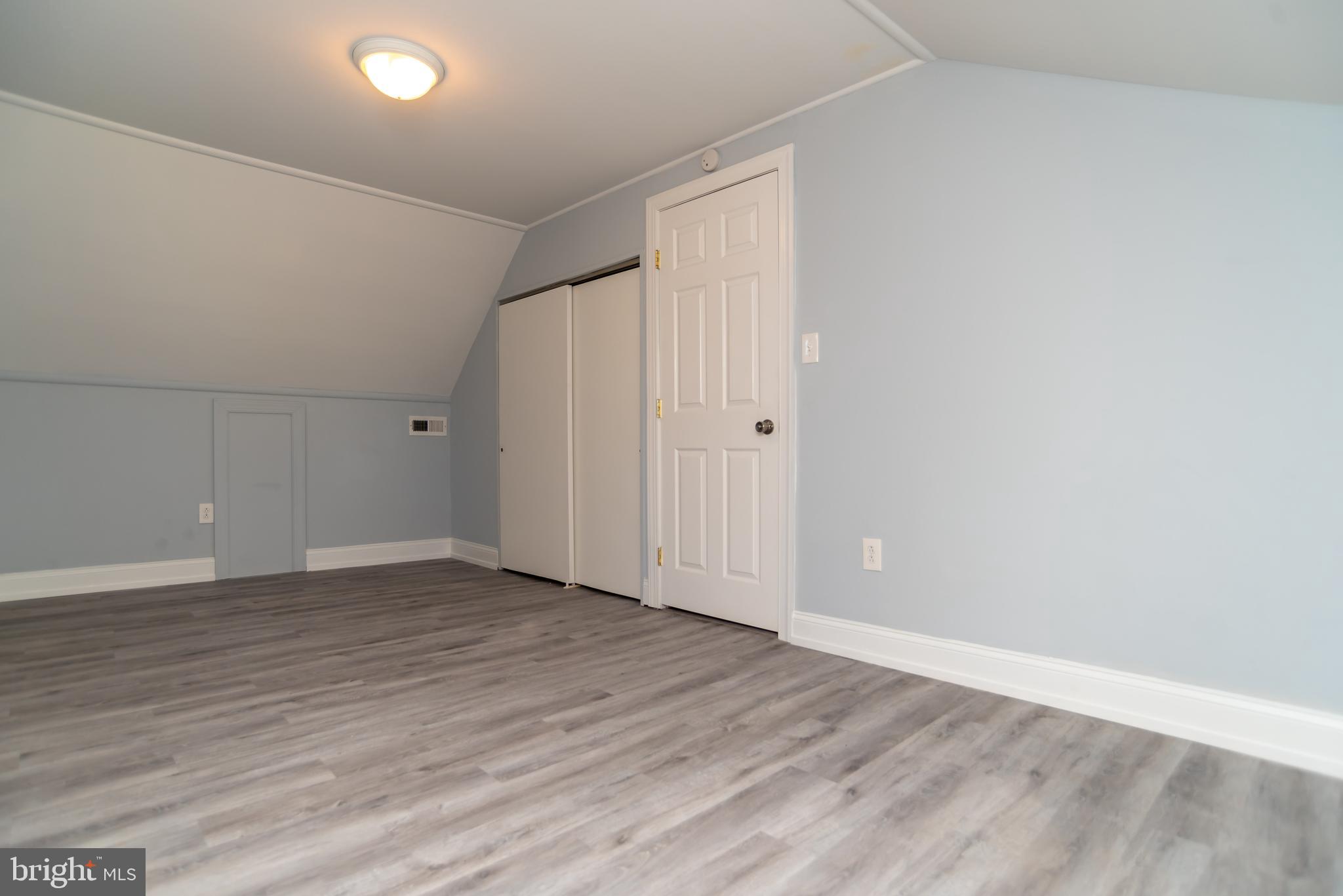 24 Greenbriar Road Levittown, PA 19057 - Photo 37 of 42