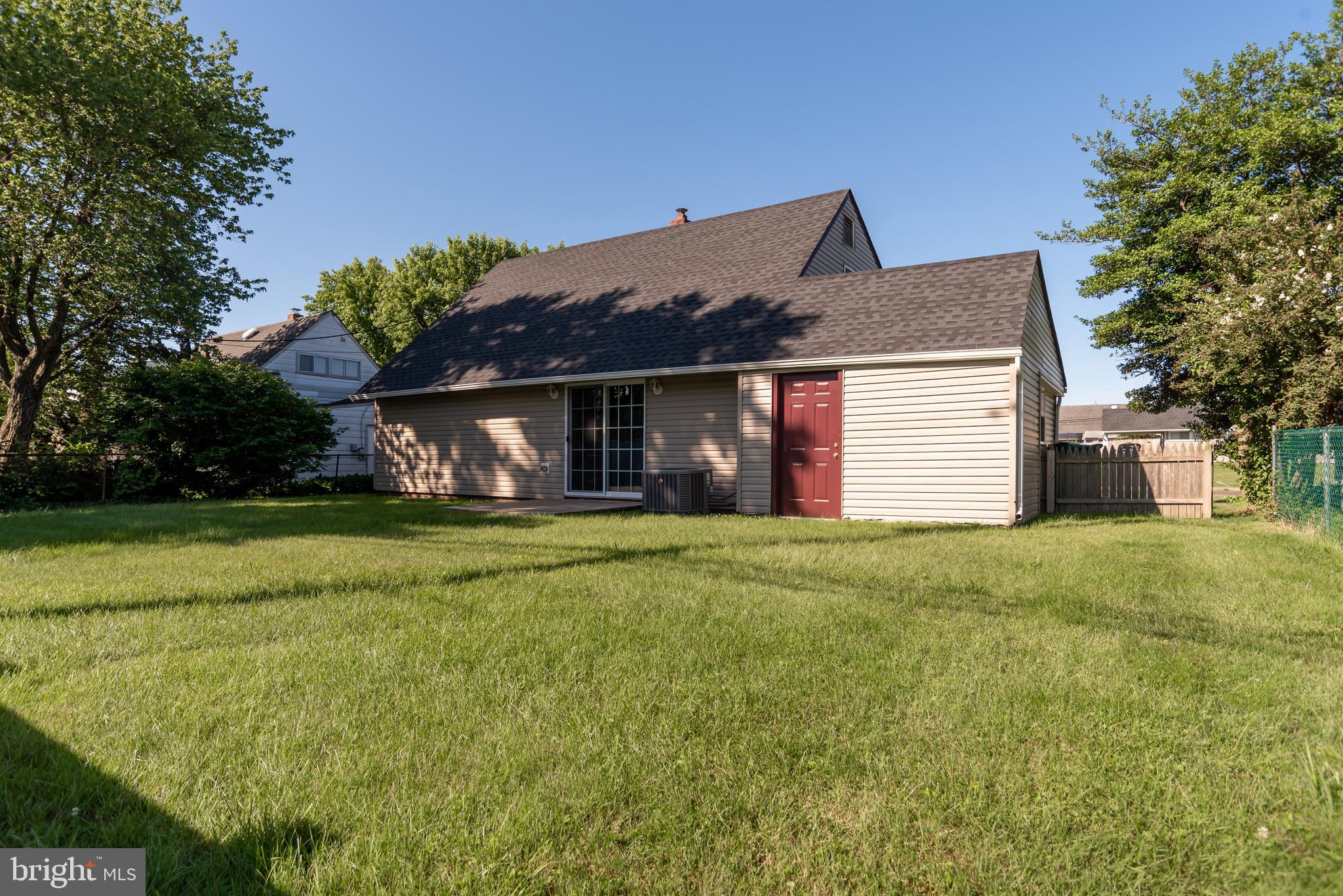 24 Greenbriar Road Levittown, PA 19057 - Photo 41 of 42