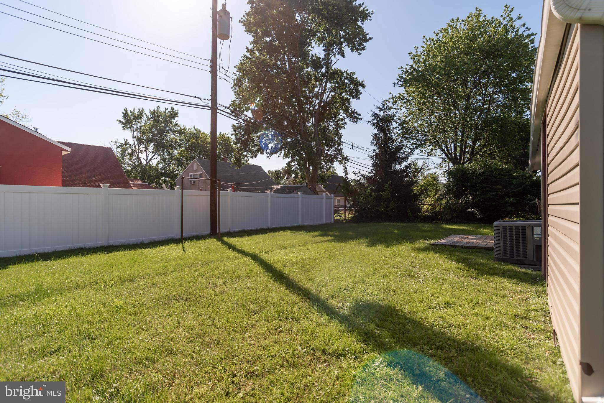 24 Greenbriar Road Levittown, PA 19057 - Photo 42 of 42