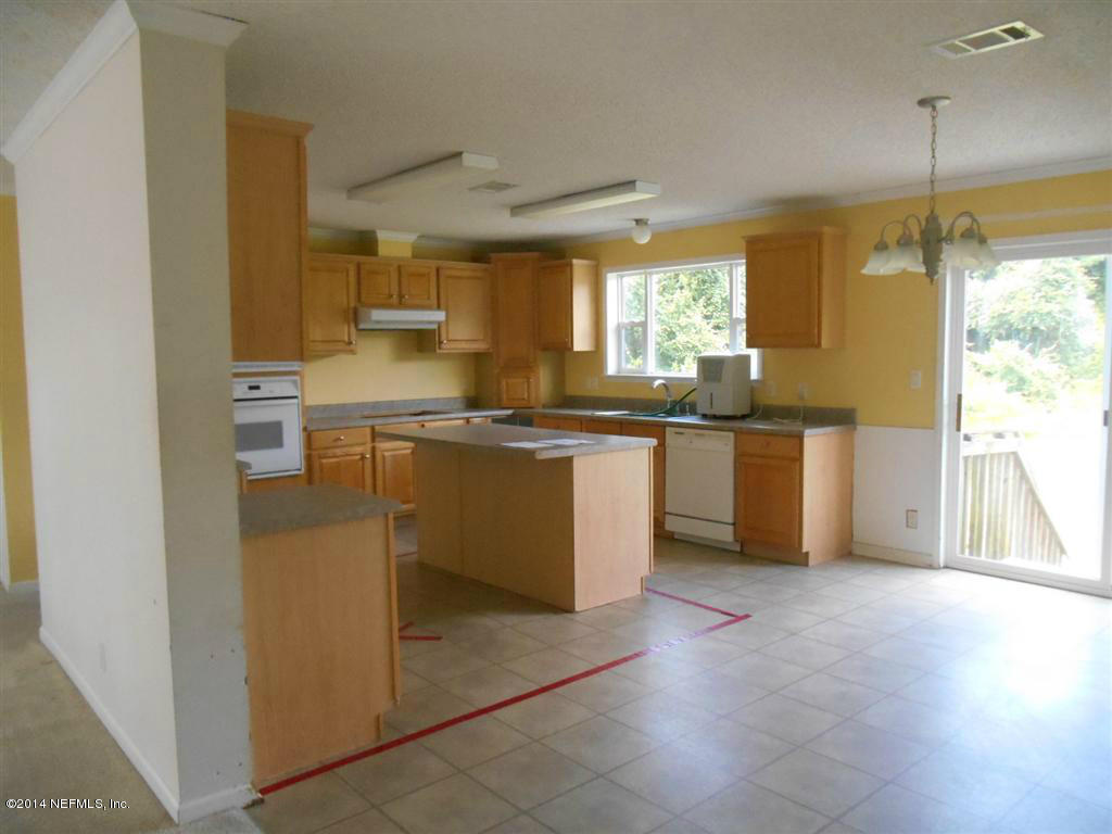 11704 Cow Pen Road Sanderson, FL 32087 - Photo 3 of 13 Kitchen