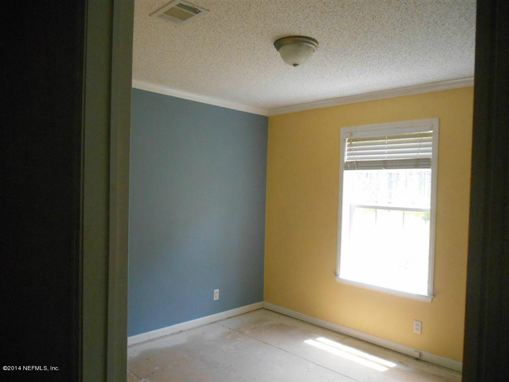 11704 Cow Pen Road Sanderson, FL 32087 - Photo 7 of 13 Bedroom 1