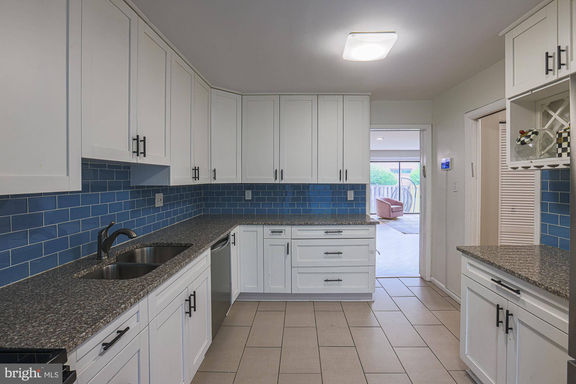2804 Baneberry Court Baltimore, MD 21209 - Photo 14 of 57