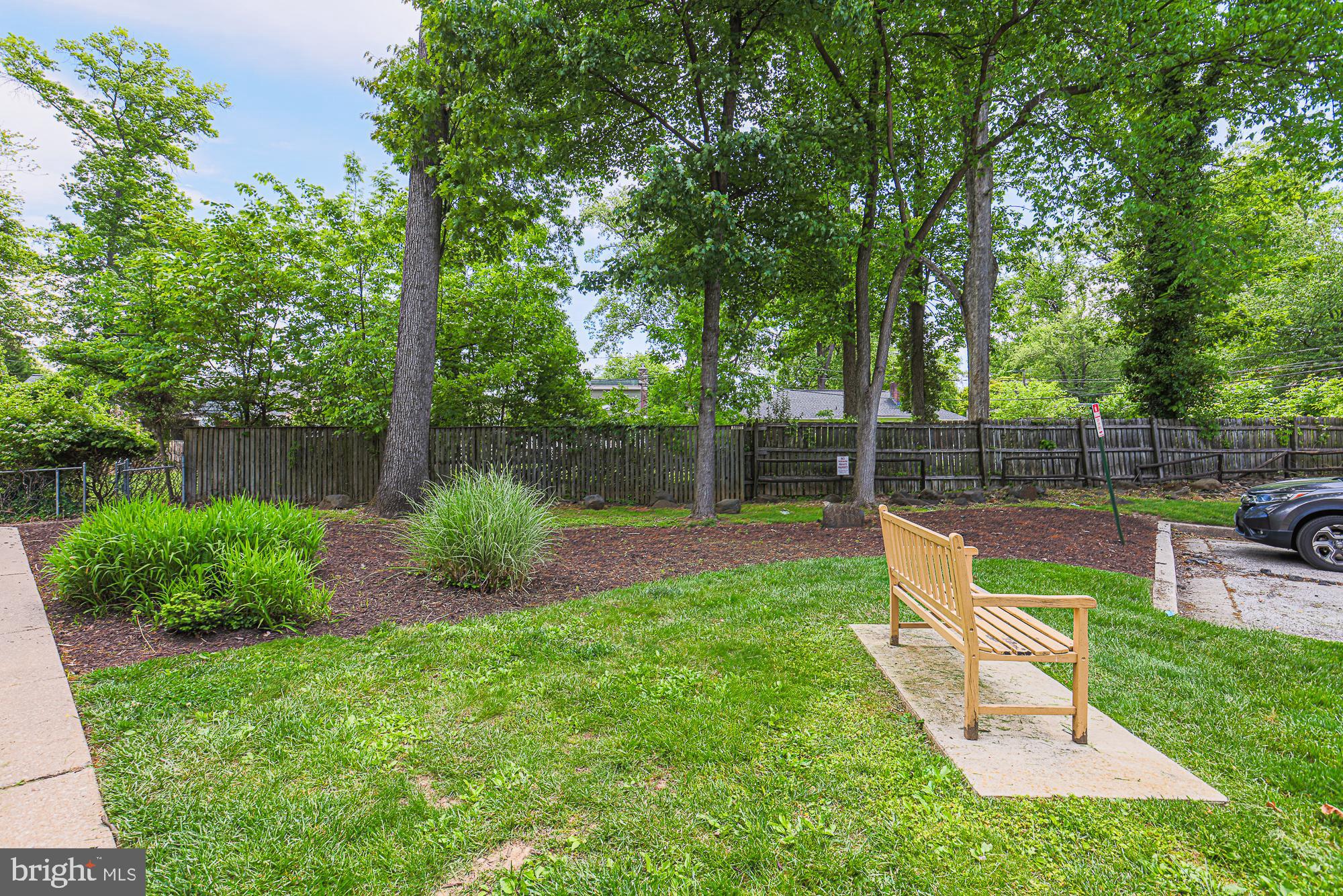 2804 Baneberry Court Baltimore, MD 21209 - Photo 4 of 57