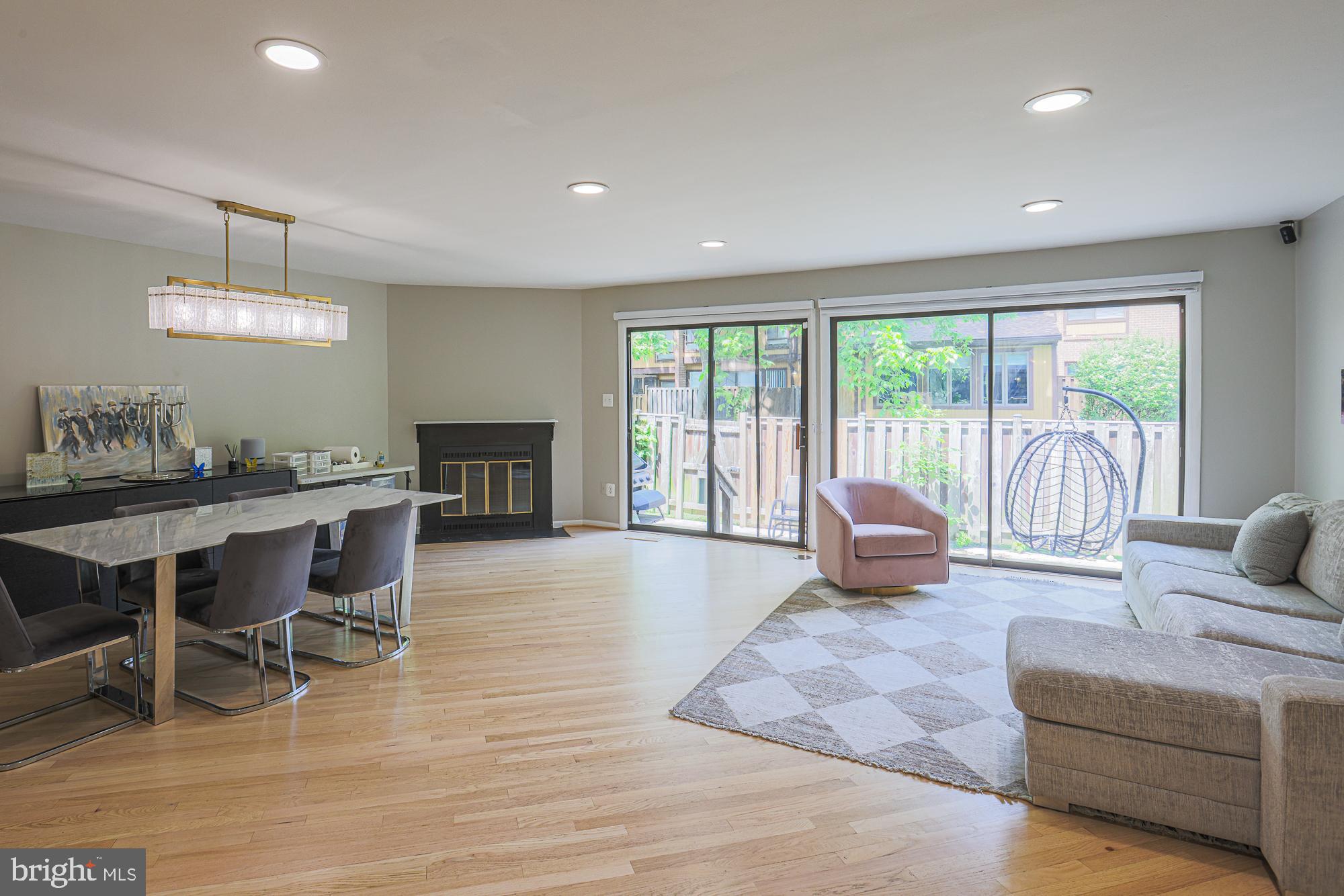 2804 Baneberry Court Baltimore, MD 21209 - Photo 10 of 57