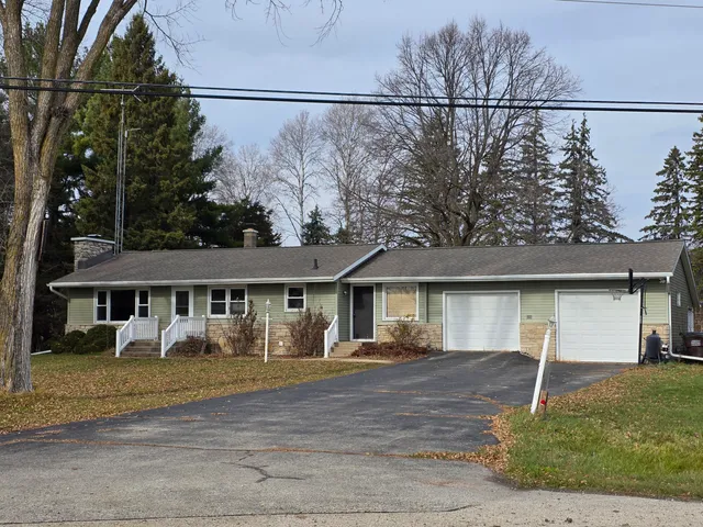 $395,000 | W4306 Highway 18, Jefferson, WI 53549