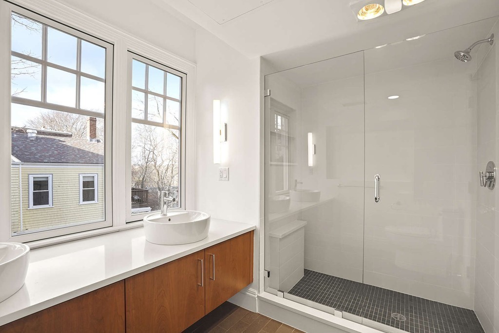165 Winthrop Road, Unit D Brookline, MA 02445 - Photo 25 of 40
