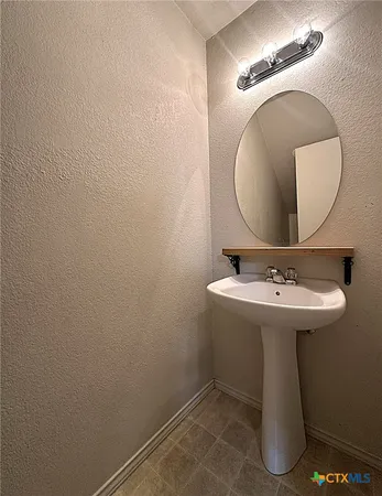 $925 | 313 Creek Street, Unit C, Copperas Cove, TX 76522