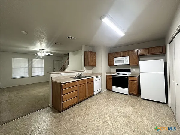 $925 | 313 Creek Street, Unit C, Copperas Cove, TX 76522