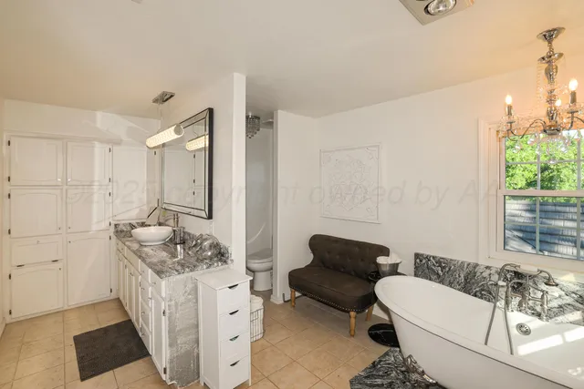 $449,900 | 620 North Main Street, Stratford, TX 79084